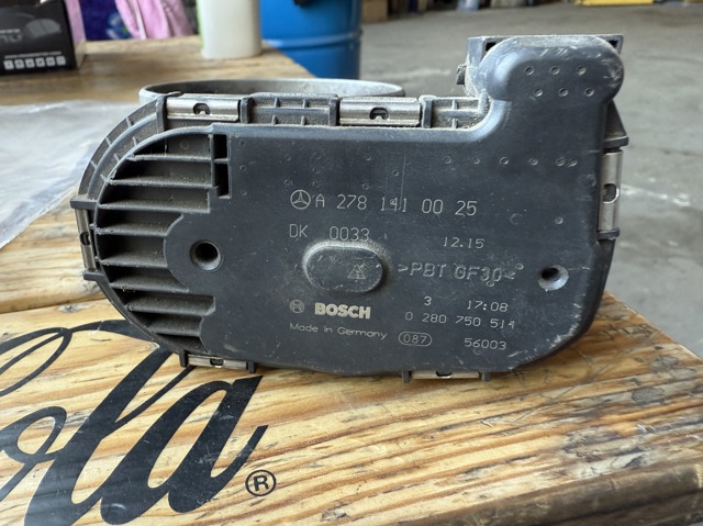 Блок дросельної заслінки A2781410025 MERCEDES