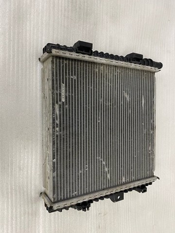 Радіатор охолодження двигуна, лівий 9J1121251A VAG