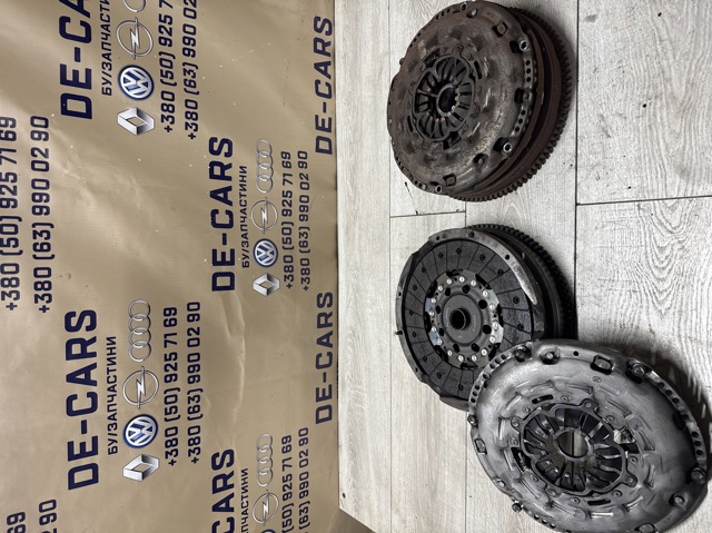 Комплект зчеплення  310010W020 TOYOTA