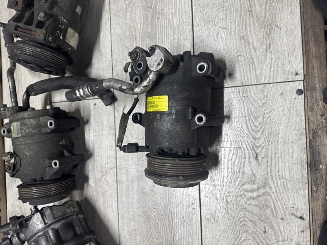 Компресор кондиціонера AV1119D629BA FORD