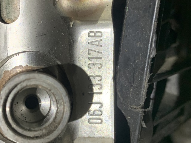 Розподільник палива 06J133317AB VAG