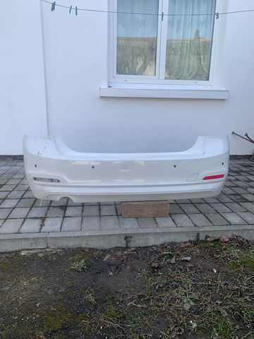 Бампер задній 51127312724 BMW
