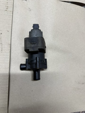Водяний насос охолодження електро додатковий 0392020044 MERCEDES