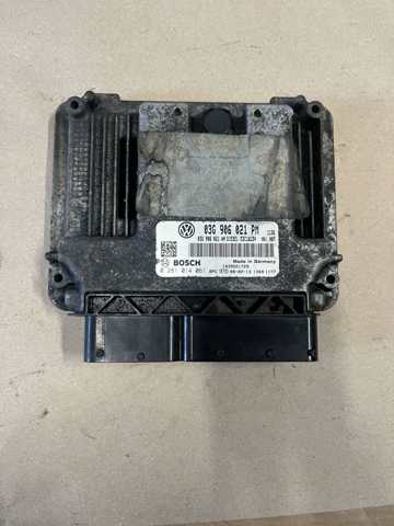 Комп'ютер двигуна 03G906021PM BOSCH
