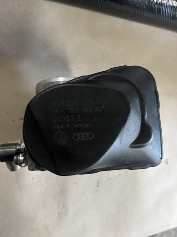 Блок дросельної заслінки 06A133062A VAG