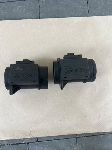 Датчик масової витрати повітря 074906461 PIERBURG