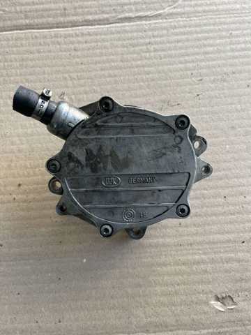 Насос вакуумний 11667502656 BMW