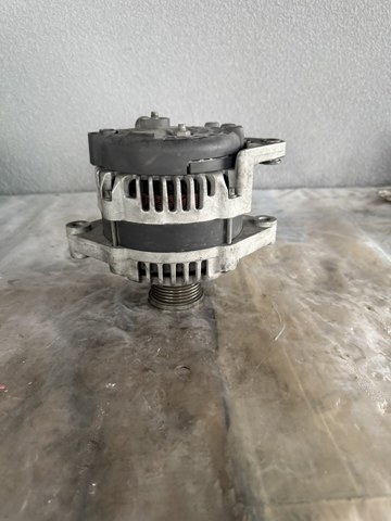 Генератор автомобільний 13579114 GM