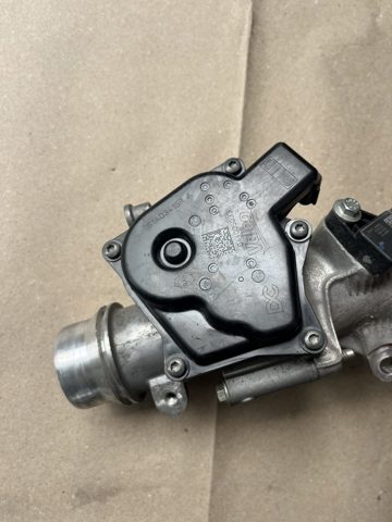 Клапан EGR, рециркуляції газів 161A03415R RENAULT