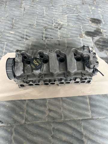 Головка циліндрів 2211127400 HYUNDAI