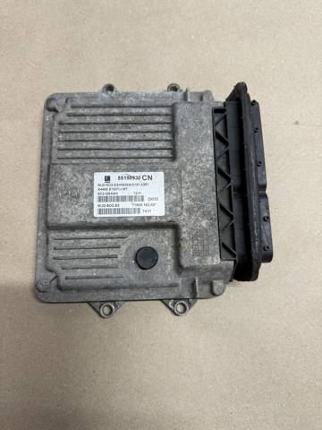 Модуль управління двигуном 55198930 GM