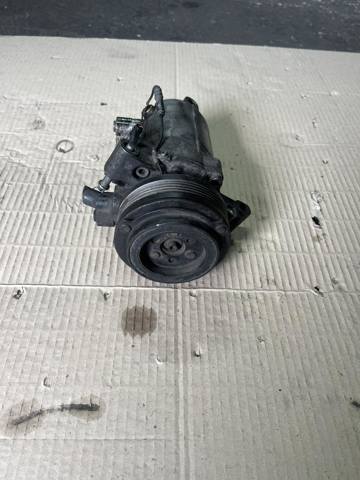 Компресор кондиціонера 64528386650 BMW