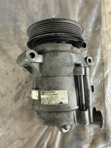 Насос кондиціонера 687997689 GM
