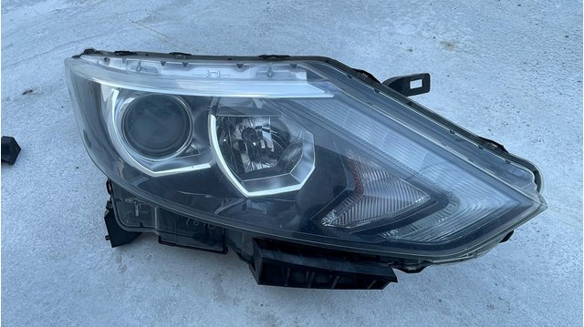Фара комбінована, передня Нісан Кашкай 2