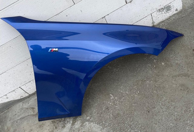 Переднє праве крило 41008494440 BMW