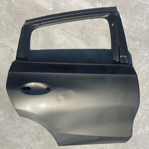 Двері задні в зборі 41008497452 BMW