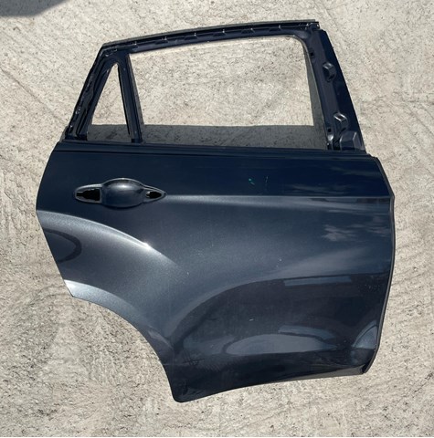 Двері задні в зборі 41517386744 BMW