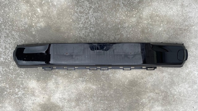 Накладка бампера переднього, центральна 51117337791 BMW