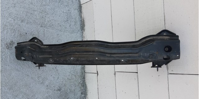Шина бампера заднього 51127400008 BMW