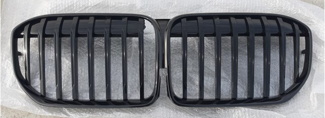 Захисна решітка радіатора 51138096133 BMW