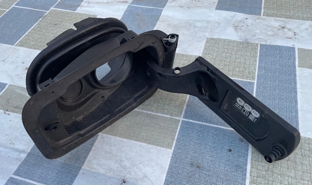 Горловина бензобака 51177405751 BMW