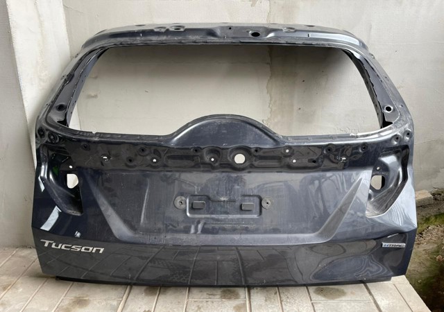 П'яті двері 72800N7010 HYUNDAI