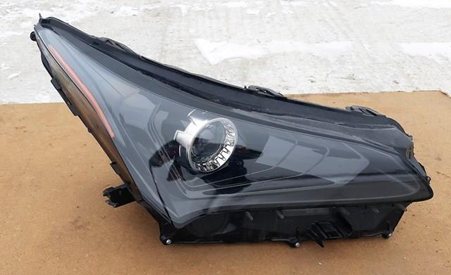 Фара передня права 8114578180 TOYOTA