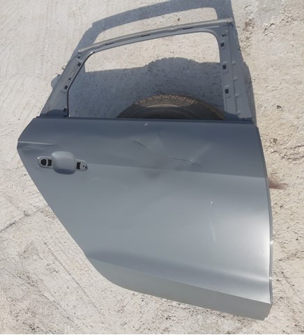 Двері задні, праві 8W9833052G VAG