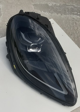 Фара правая 95B941016J PORSCHE