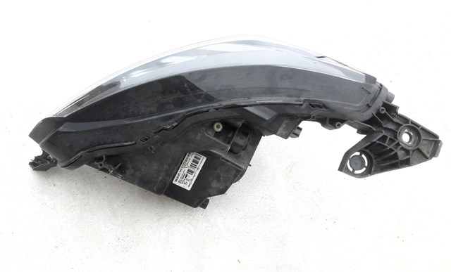 Фара передня права 9841641980 PEUGEOT