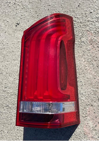 Ліхтар задній правий A4478200664 MERCEDES