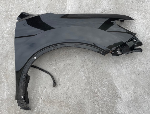 Переднє праве крило F31004CCMA NISSAN