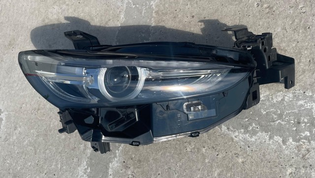 Фара комбінована, передня GSJ551031B MAZDA