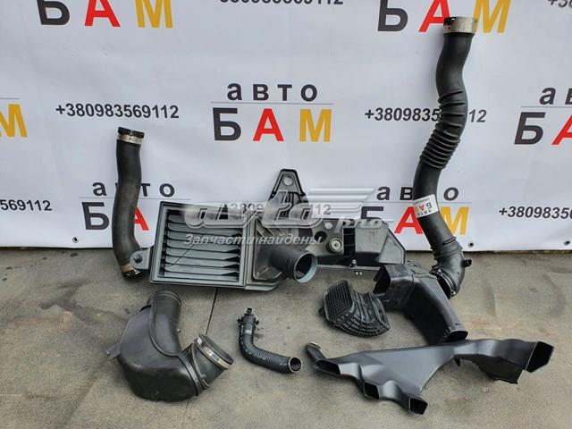 Патрубок повітряний, вихід повітряного фільтра 13717605045 BMW