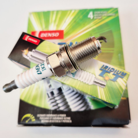 Свічки 4702 DENSO
