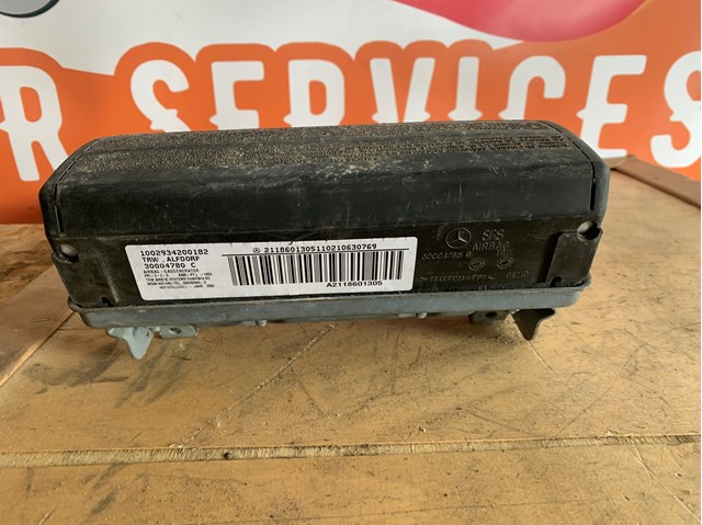 Подушка безпеки, пасажирська, AIRBAG 2118601305 MERCEDES