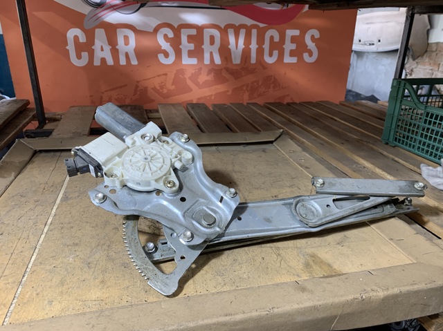 Склопідйомник передньої правої двері 6981002150 TOYOTA