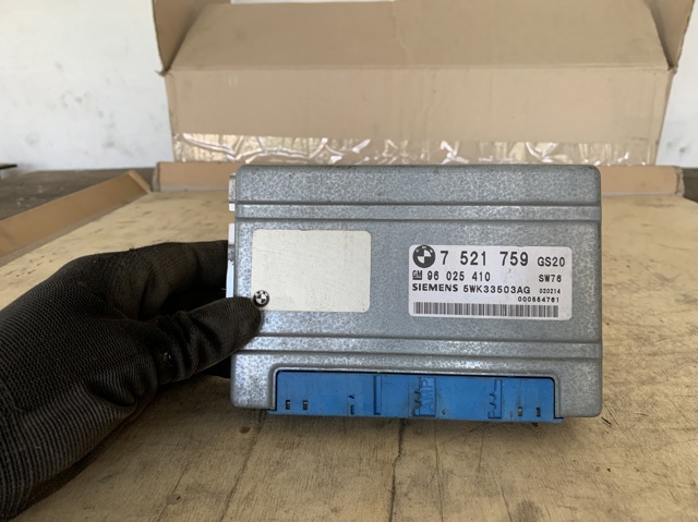 Блок управління акпп 7521759 BMW