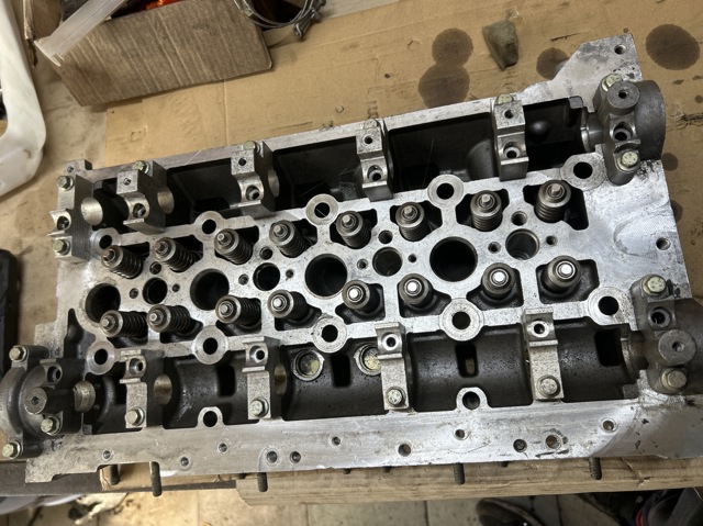 ГБЦ мотора 8200005876 RENAULT