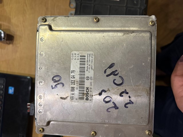 Модуль управління двигуном A0001536479 MERCEDES