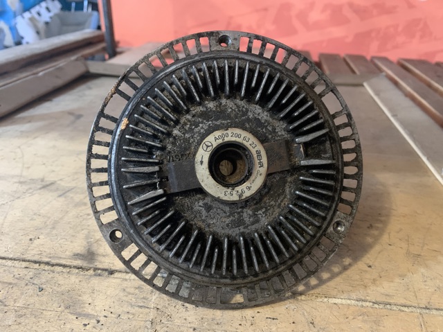Вискомуфта, вязкостная муфта вентилятора охолодження A0002006323 MERCEDES