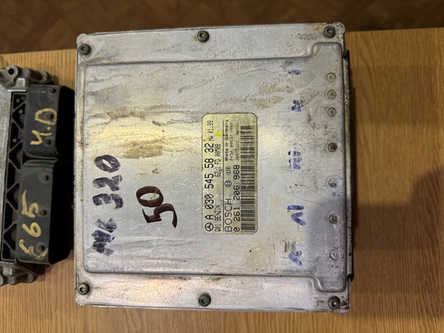 Блок двигуна A0305455832 MERCEDES