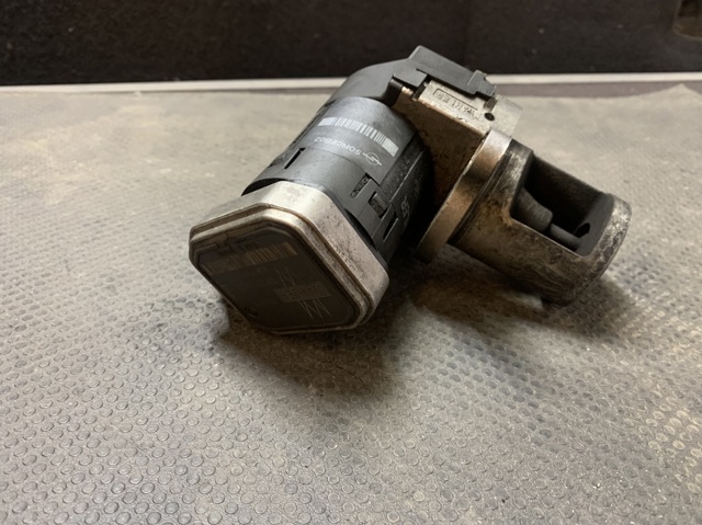 Клапан EGR рециркуляції газів A6421400360 MERCEDES
