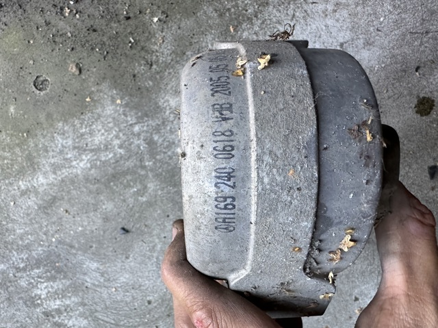 Опора двигуна задня A1692400618 MERCEDES