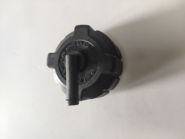 Кришка / пробка розширювального бачка 5110108 AUTOTECHTEILE