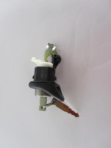 Личинка замка кришки багажника 7701367940 QSP-M