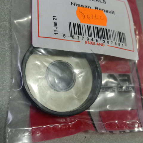 Заглушка головки блока RMG880B FAI