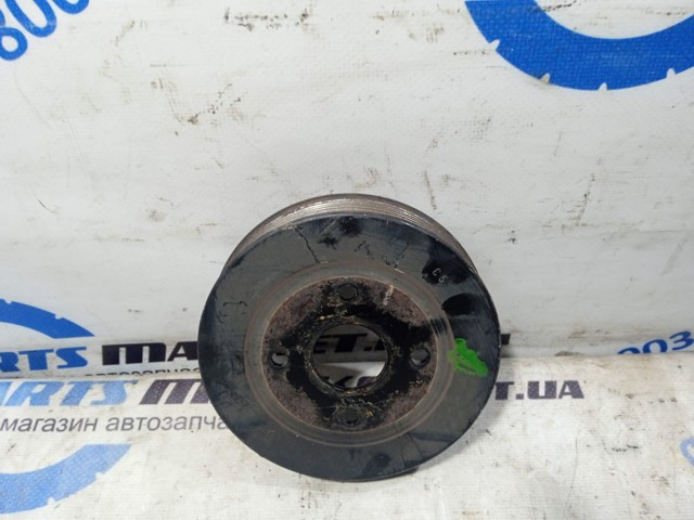 Шків водяної помпи 21051EB300 NISSAN