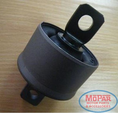 Сайлентблоки поздовжніх важелів передньої підвіски 4120A166 MITSUBISHI