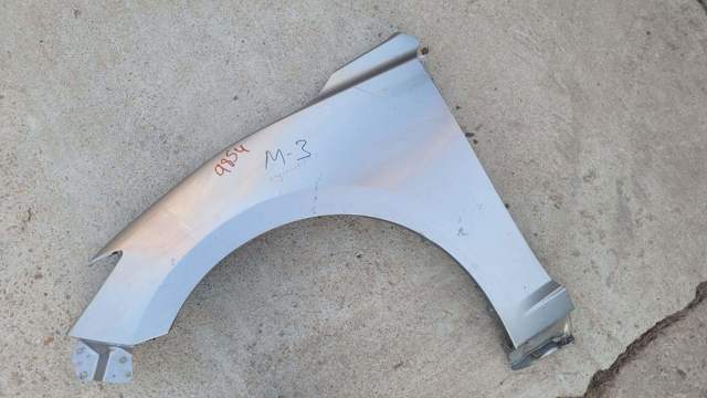 Ліве переднє крило BJS752211 MAZDA